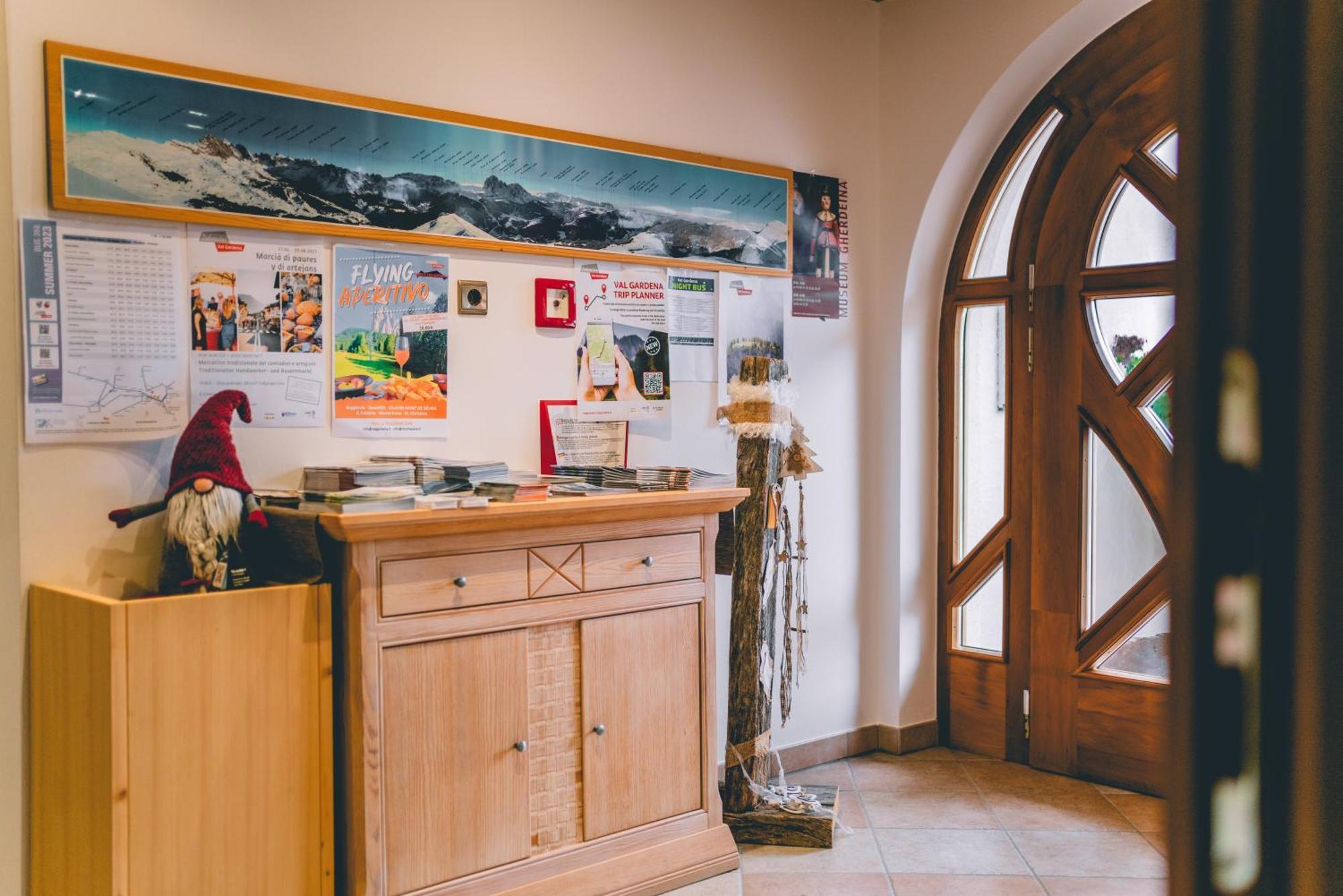 Garni Hotel Belalp Santa Cristina Val Gardena Εξωτερικό φωτογραφία