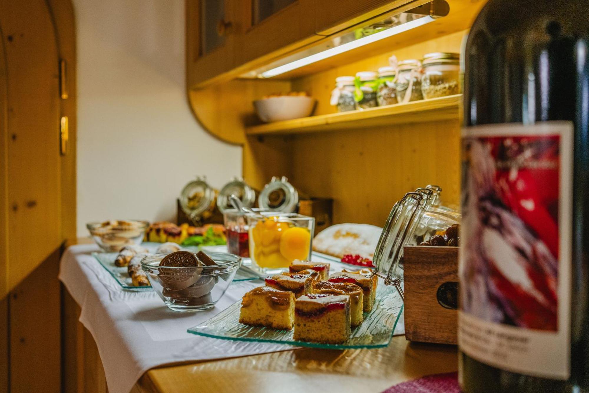 Garni Hotel Belalp Santa Cristina Val Gardena Εξωτερικό φωτογραφία